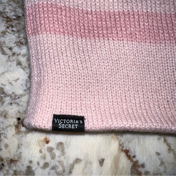 NWT Victoria's Secret Signature Pink and Black Stripe Reversible Beanie - Picture 9 of 11
